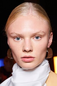 backstage-defile-jil-sander-printemps-ete-2022-milan-coulisses-87.thumb.jpg.a7f4c4c994491f5a812c90ac6ec864a0.jpg