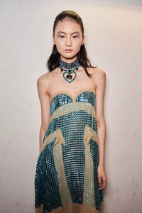 backstage-defile-lanvin-printemps-ete-2022-paris-coulisses-188.thumb.jpg.573a48da71de09f15792e29ac9217405.jpg