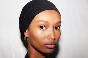 backstage-defile-tory-burch-printemps-ete-2022-new-york-coulisses-52.thumb.jpg.a5141653a05d3741c56cd7684c0cb120.jpg