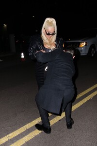 christina-aguilera-drake-s-super-bowl-party-in-scottsdale-02-11-2023-0.jpg