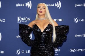 christina-aguilera-glaad-media-awards-in-beverly-hills-03-30-2023-7.jpg