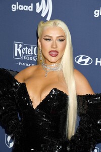 christina-aguilera-glaad-media-awards-in-beverly-hills-03-30-2023-8.jpg