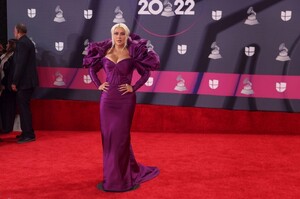 christina-aguilera-latin-grammy-awards-2022-in-las-vegas-4.jpg