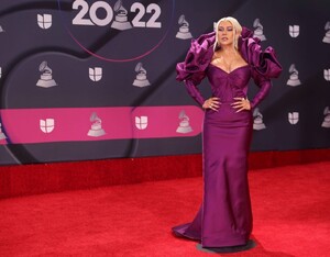 christina-aguilera-latin-grammy-awards-2022-in-las-vegas-5.jpg