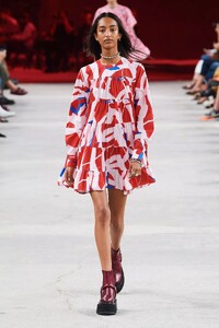 defile-ports-1961-printemps-ete-2022-milan-look-1.thumb.jpg.6f7aa38dc64bb9a2a32aef61f60eafd1.jpg