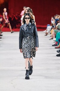 defile-ports-1961-printemps-ete-2022-milan-look-40.thumb.jpg.5799e9f540b8721011e97ca27d68a1f1.jpg