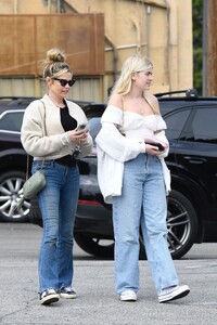 denise-richards-out-for-lunch-with-her-daughters-sami-and-lola-at-a-votre-sante-in-brentwood-04-11-2023-0.jpg