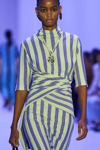 detail-defile-jil-sander-printemps-ete-2022-milan-detail-224.thumb.jpg.b7784654e117cb10066c1c7e449e1f74.jpg
