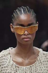 detail-defile-tod039s-printemps-ete-2022-milan-detail-16.thumb.jpg.f5e7ed6b1df8691f07fcb6c78057e603.jpg