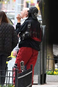 dua-lipa-leaves-her-hotel-in-new-york-04-28-2023-1.jpg