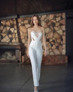 eliya_haute_couture_281543027_537179731294128_7844471049904585918_n.jpg