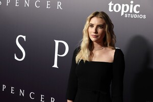 emmarobertsbr09.jpg