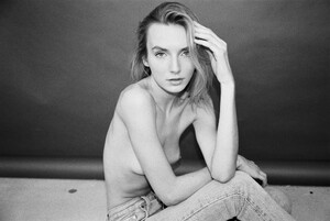 eva-staudinger-fotograf-benhammer-analoge_1.thumb.jpeg.996aa7f94735fd14dfed3ab5c1d736eb.jpeg