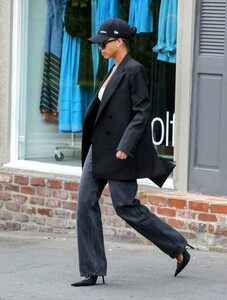 gettyimages-1251796922-612x612.jpg