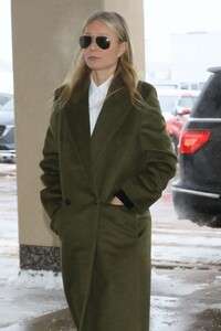 gwyneth-paltrow-arrives-in-park-city-03-27-2023-6.jpg