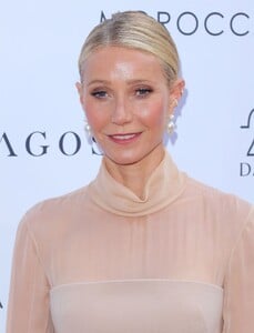 gwyneth-paltrow-at-daily-front-row-s-7th-annual-fashion-los-angeles-awards-in-beverly-hills-04-23-2023-0.jpg