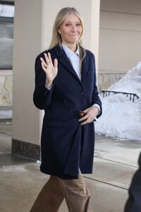 gwyneth-paltrow-leaves-court-after-her-ski-accident-civil-trial-victory-in-park-city-03-30-2023-4.jpg