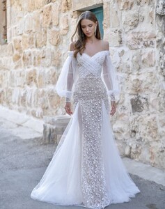 hilashalom_bridal_310530398_502363971747649_3247335170207872449_n.jpg