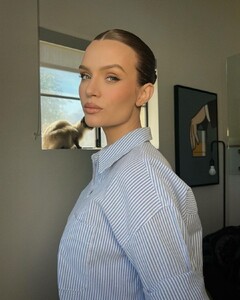 josephineskriver_338937607_139916008821122_6794464224306438472_n.jpg
