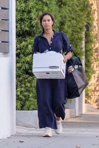 leona-lewis-out-and-about-in-los-angeles-09-15-2022-6.thumb.jpg.c0753288fe97a2aa36e30fcacb20200c.jpg