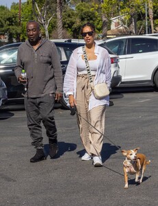 leona-lewis-out-with-her-dog-and-a-friend-in-studio-city-04-16-2023-0.jpg
