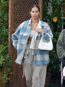 leona-lewis-out-with-her-mom-and-baby-girl-in-studio-city-11-09-2022-4.jpg