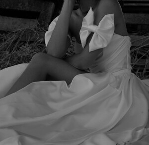 meitalzanobridal_288126123_114261027871204_4011364839422579123_n.jpg