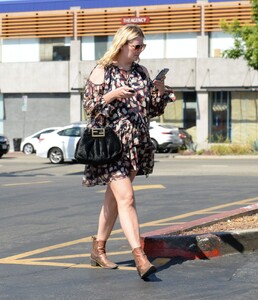 mischa-barton-out-and-about-in-studio-city-07-06-2022-5.jpg