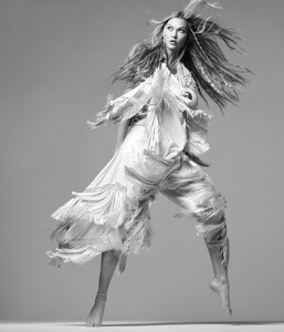 model_08.thumb.jpg.b003e75f34bf26cbd622efb32ebdc084.jpg