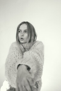 olivia-dejonge-november-2019-photoshoot-2.jpg