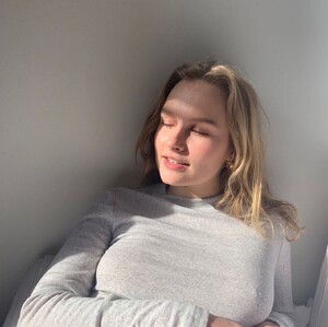 olivia-dejonge-social-media-04-22-2020-5.jpg
