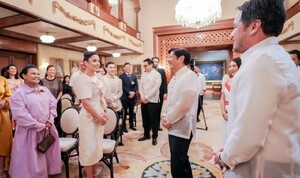 vanessa-hudgens-global-tourism-ambassador-award-at-the-at-the-malacanan-palace-in-manila-03-30-2023-0.jpg