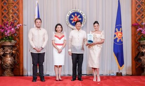 vanessa-hudgens-global-tourism-ambassador-award-at-the-at-the-malacanan-palace-in-manila-03-30-2023-2.jpg