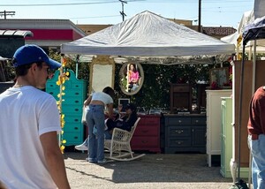 victoria-justice-shopping-at-flea-market-in-los-angeles-04-02-2023-2.thumb.jpg.4a558e50d6476b8b3cdcda443cd814d7.jpg