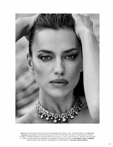 vogue-germany-12-2020_irina_by_luigi-iango7.thumb.jpg.631a10cbc304c68746e0b2d56ebcc503.jpg