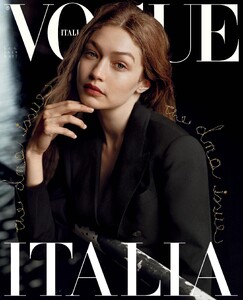 vogue-italia-06-2019_gigi_by_alasdair-mclellan1.thumb.jpg.aae9bbf753f7a79adad9140b64758c45.jpg