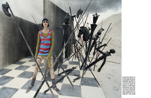 vogue-italia-12-2015_edie-campbell_by_tim-walker_(18).thumb.jpg.8e68f348bd2070bf5317860325a4d000.jpg