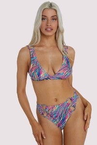 wolf-whistle-swimwear-wolf-whistle-emery-triangle-bikini-top-16321872756784_2000x.jpg