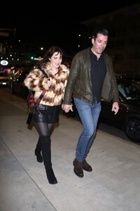 zooey-deschanel-on-a-date-night-at-largo-at-coronet-live-music-venue-in-los-angeles-03-26-2023-1.jpg
