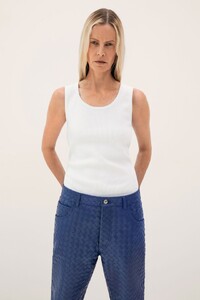 00001-bottega-veneta-resort-2023-credit-brand.jpg
