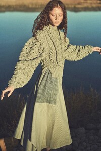00015-UllaJohnson-Pre-Fall-22-NewYork-credit-AnnemariekeVanDrimmelen.thumb.jpg.c470c8e0b2646ccbb434d9a37de13116.jpg