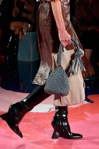 00022-bottega-veneta-spring-2023-ready-to-wear-details-credit-gorunway.jpg