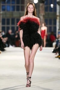 00027-Alexandre-Vauthier-Couture-Spring-22-Paris-credit-Alessandro-Lucioni-Gorunway.thumb.jpg.6b38abf4c2d56bcd5c9b7a948b062e9a.jpg