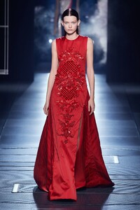 00028-Fendi-Spring-22-Couture-Paris-credit-Filippo-Fior-Gorunway.thumb.jpg.479832f46861c7e677531ac0b8a188b6.jpg