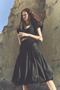 00032-UllaJohnson-Pre-Fall-22-NewYork-credit-AnnemariekeVanDrimmelen.thumb.jpg.6e4be58ce03c4b9e15511fa5eafc3c3c.jpg