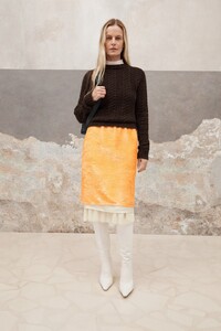 00052-bottega-veneta-prefall-2023-credit-brand.jpg