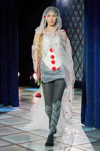 00062-andreas-kronthaler-for-vivienne-westwood-fall-2022-ready-to-wear-paris-credit-isidore-montag-gorunway.thumb.jpg.648cab8d1a21b06048a8d3f23978c535.jpg