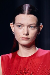 00073-Fendi-Spring-22-Couture-Paris-DETAILS-credit-Alessandro-Viero-Gorunway.thumb.jpg.dafac677ddc0f124c6d93473f1534fd3.jpg