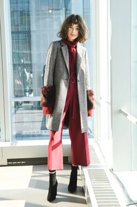 01-Club-Monaco-SS-18.jpg