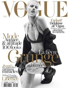 1051075976_vogue-paris-2013-septembre(dragged).thumb.jpg.7712f3feccd2a8d9a25f247db95c5523.jpg